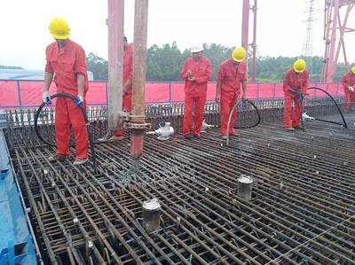 赣深铁路广东段建设迈出关键一步，首榀箱梁在博罗段成功浇筑